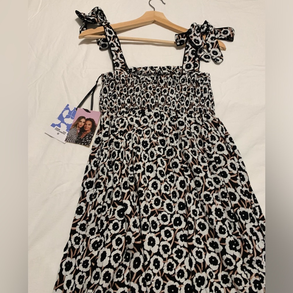 Diane Von Furstenberg smocked tie midi poppy dress XXS